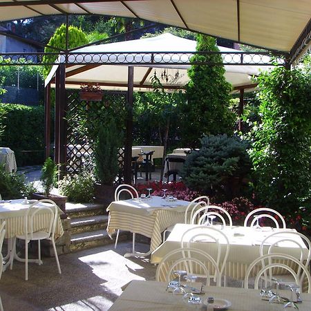 Albergo Giardino Τσερνόμπιο Εξωτερικό φωτογραφία
