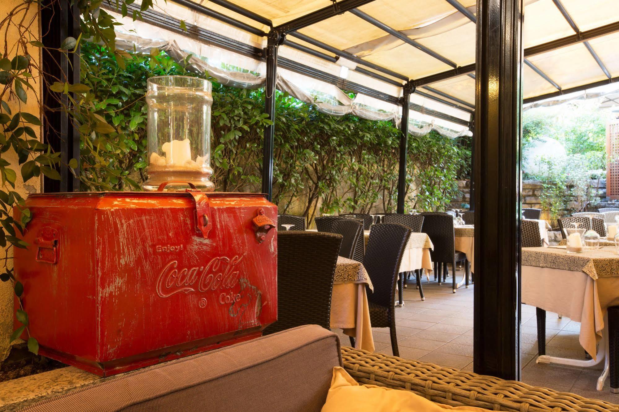 Albergo Giardino Τσερνόμπιο Εξωτερικό φωτογραφία