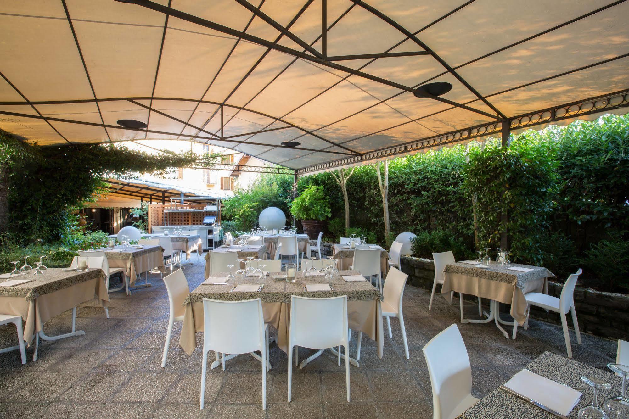 Albergo Giardino Τσερνόμπιο Εξωτερικό φωτογραφία