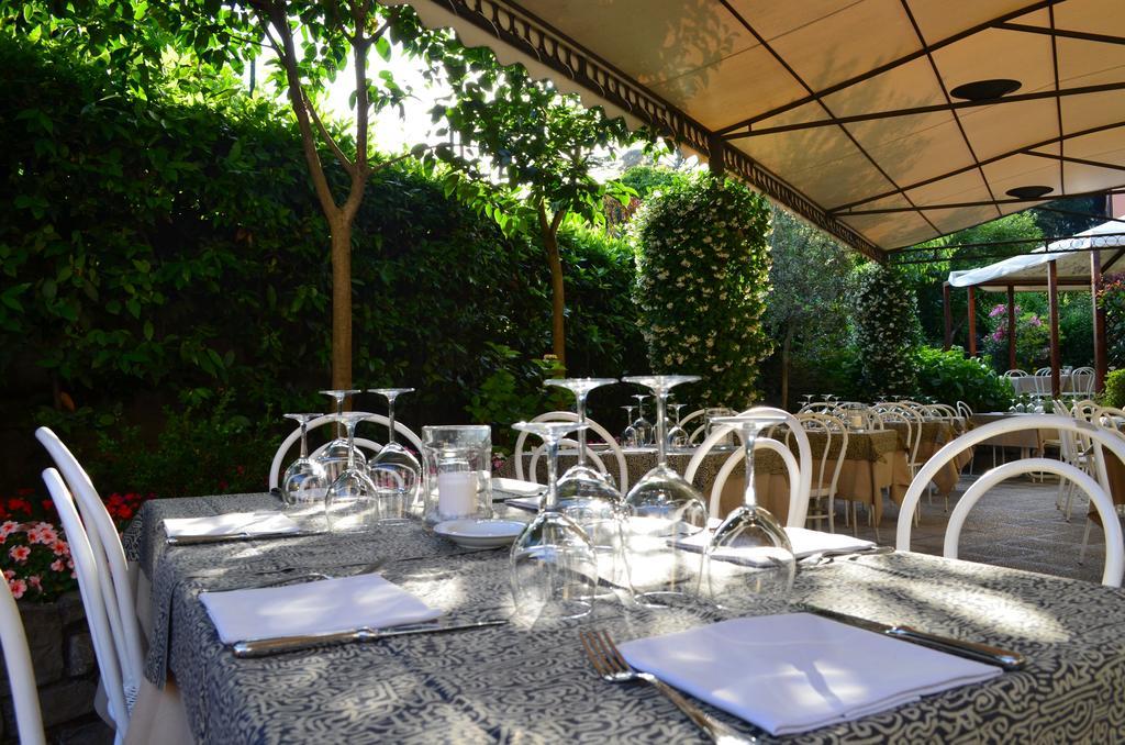 Albergo Giardino Τσερνόμπιο Εξωτερικό φωτογραφία